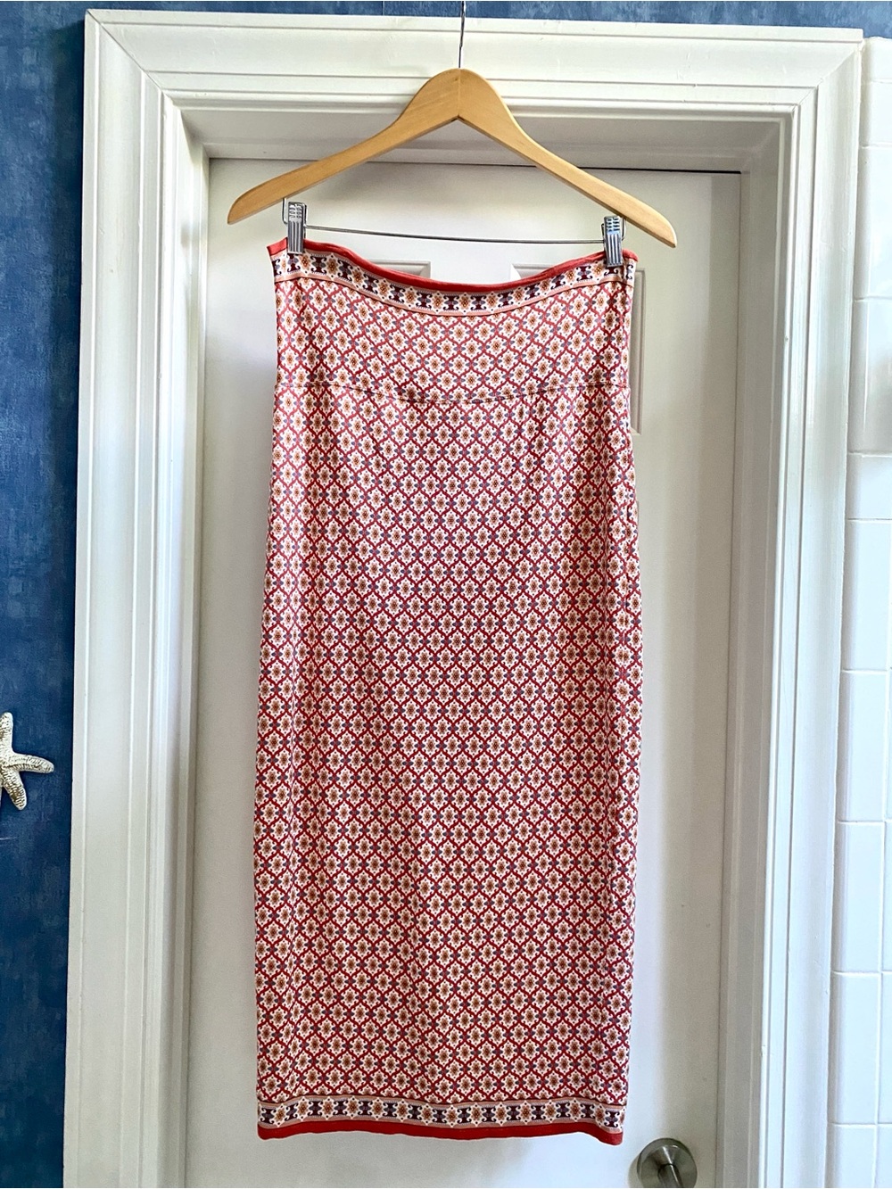 Max Studio Red and White Strapless Patterned Midi Dress